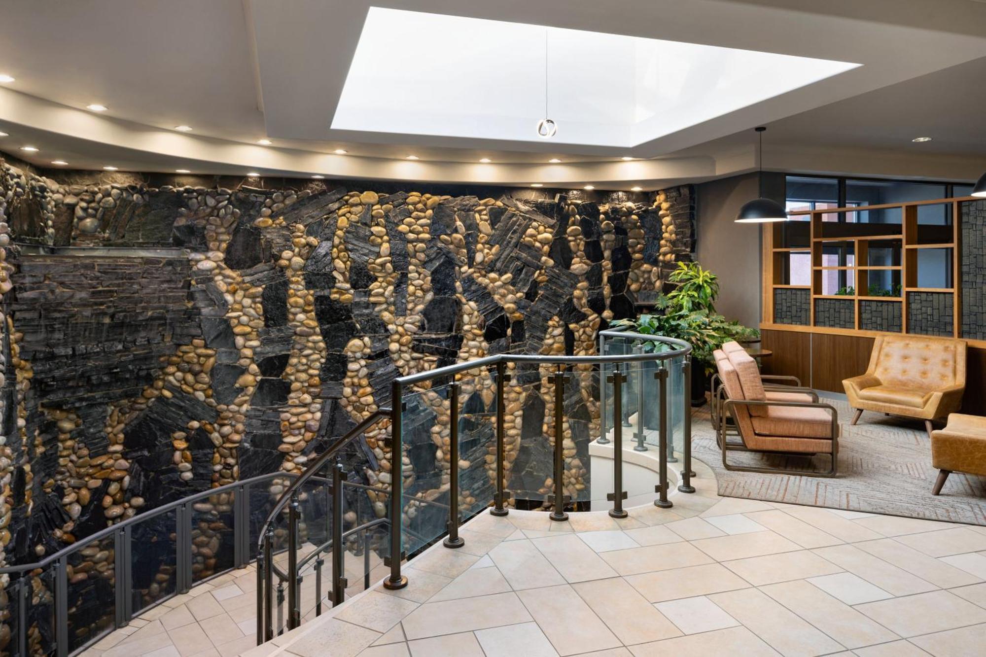 Four Points By Sheraton Edmonton South Zewnętrze zdjęcie