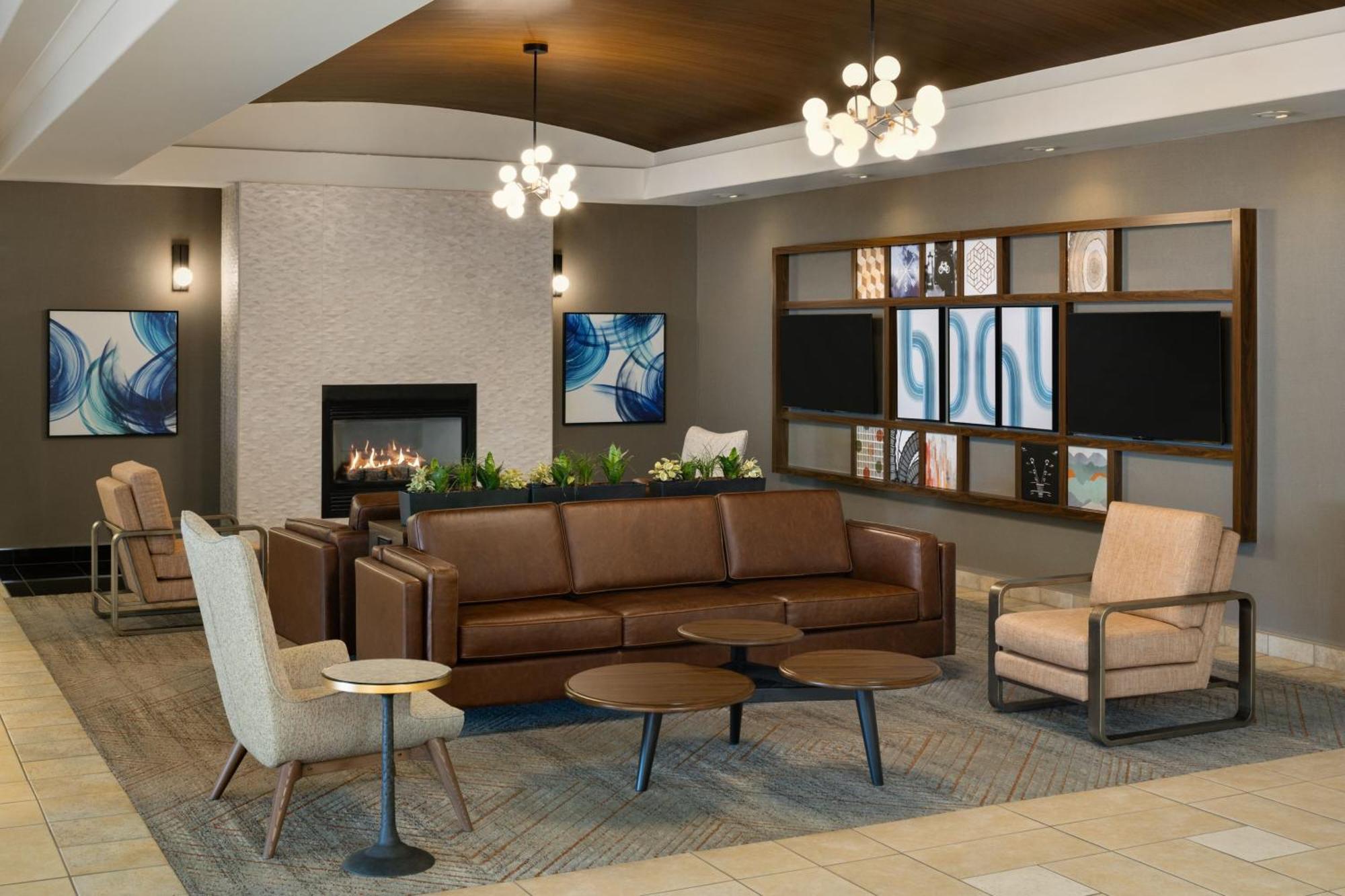 Four Points By Sheraton Edmonton South Zewnętrze zdjęcie