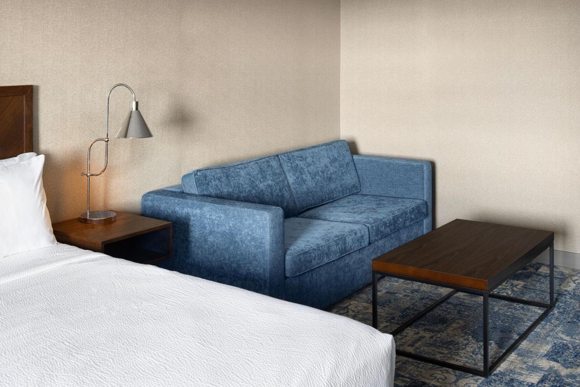 Four Points By Sheraton Edmonton South Zewnętrze zdjęcie